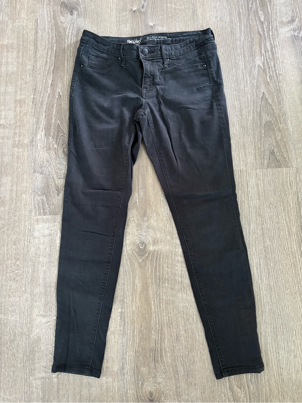 Mossimo Supply Co. Women’s Black Skinny Jeans